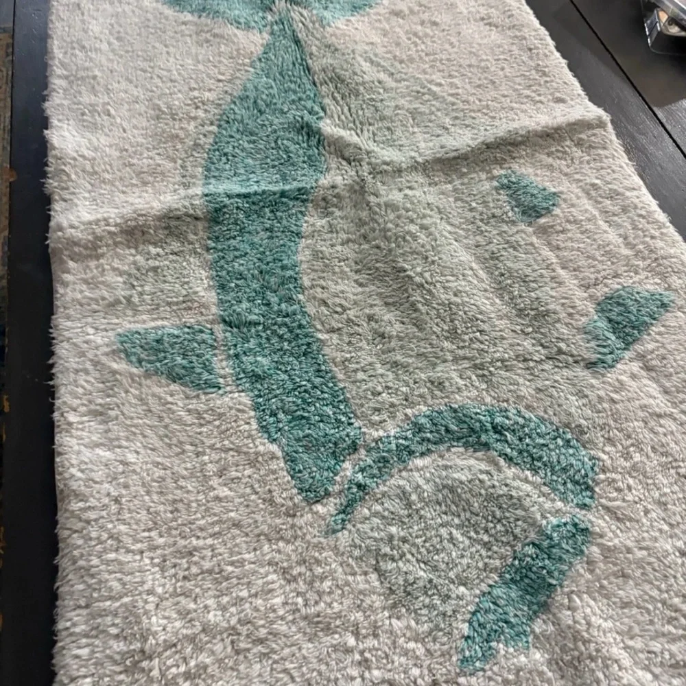Source Unknown Blue and White Fish Decor